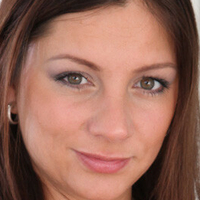 Nadine J Naakt