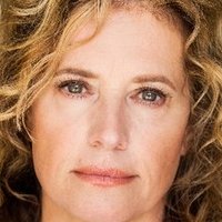 Nancy Travis Naakt