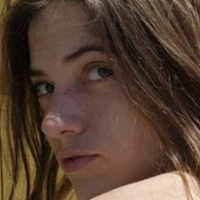 Naomi Dee Naakt