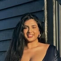 nehaprice Naakt
