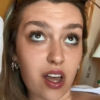 Nell H Naakt