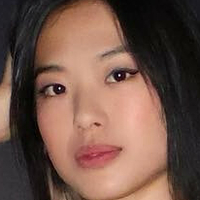 Nemo Zhou Naakt