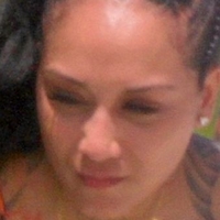 Nia Guzman Naakt