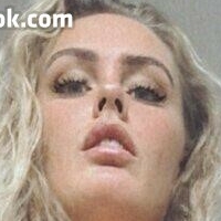 Nicolle Lennox Naakt