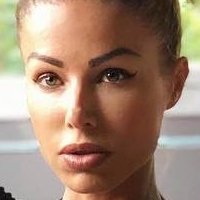 Nina Lucia Naakt