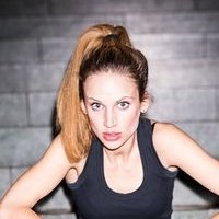 Nora Huetz Naakt