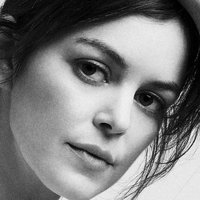 Nora Zehetner Naakt