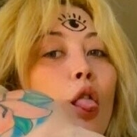 occultriz Naakt