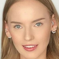 Oksana Neveselaya Naakt