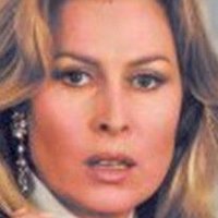 Olga Bisera Naakt