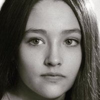 Olivia Hussey Naakt