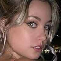 Paola Skye Naakt