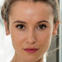 Peri Baumeister Naakt