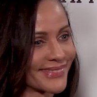 Persia White Naakt