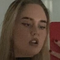 phoebeknight_t Naakt
