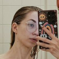 Pikdame / Kim Baltes Naakt