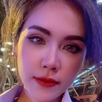 Poonfah Naakt