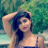Pratika Sood Naakt