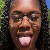 Pretty_Yunique Naakt