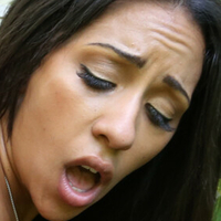 Priya Price Naakt