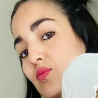 Queen Julia Naakt