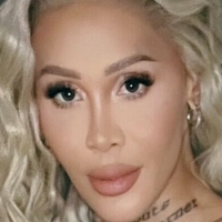 queenyella Naakt