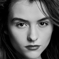 Quinn Shephard Naakt