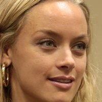 Rachel Skarsten Naakt