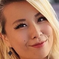Raina Huang Naakt