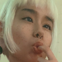 Raynebebe Naakt