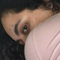 Razan Shihadeh Naakt