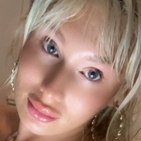 realchanellux Naakt