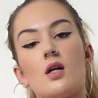 Realhoneytunnelx Naakt