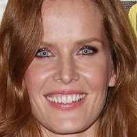 Rebecca Mader Naakt