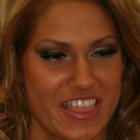 Reby Sky Naakt