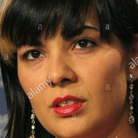 Reyhan Sahin Naakt
