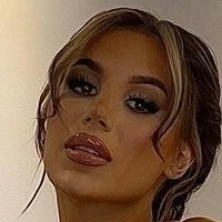 Rhi Rhi G Naakt