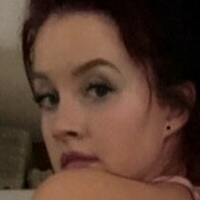 Rhianna R. Naakt