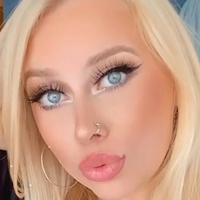 Rhiannon C Naakt