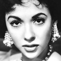 Rita Moreno Naakt