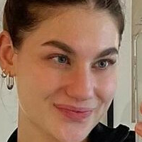 Ronia Scholz Naakt