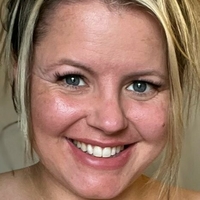 Rosie Naakt