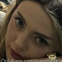 sainthoneyxxx Naakt