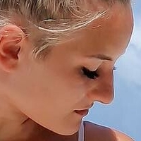 Sanja Ravs Naakt