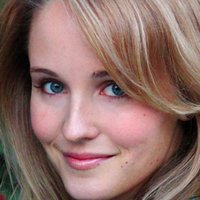 Sara Fletcher Naakt