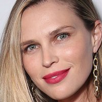 Sara Foster Naakt