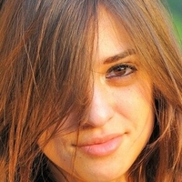 Sara Times Naakt
