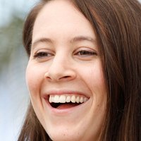 Sarah Burns Naakt