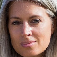 Sarah Harris Naakt
