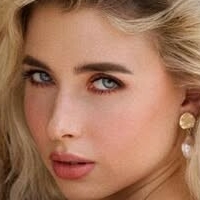 Savannah Vinson Naakt